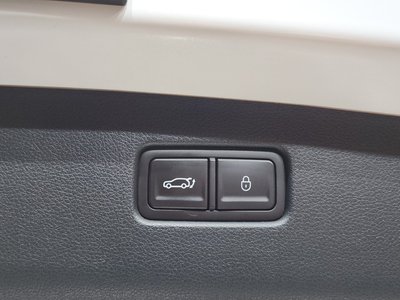 2021 Genesis GV70 — миниатюра 31