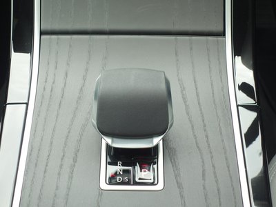 2025 LAND Rover RANGE ROVER VELAR — миниатюра 41
