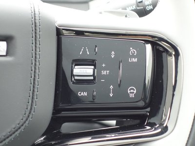 صورة 8 لـ 2025 LAND Rover RANGE ROVER VELAR