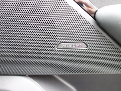 2025 LAND Rover RANGE ROVER VELAR — миниатюра 14