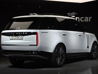 2025 LAND Rover RANGE ROVER — фото 3