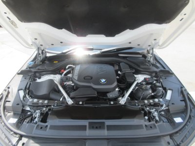 2025 BMW 5 SERIES TOURING thumbnail 39