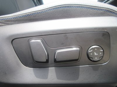 2025 BMW 5 SERIES TOURING thumbnail 31