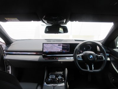 2025 BMW 5 SERIES TOURING thumbnail 27