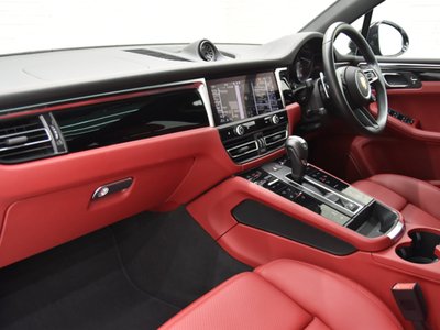 2023 Porsche MACAN 照片 8