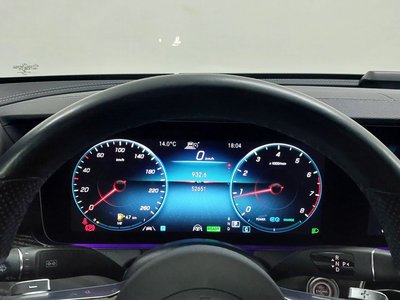 MERCEDES-BENZ E-CLASS - 8