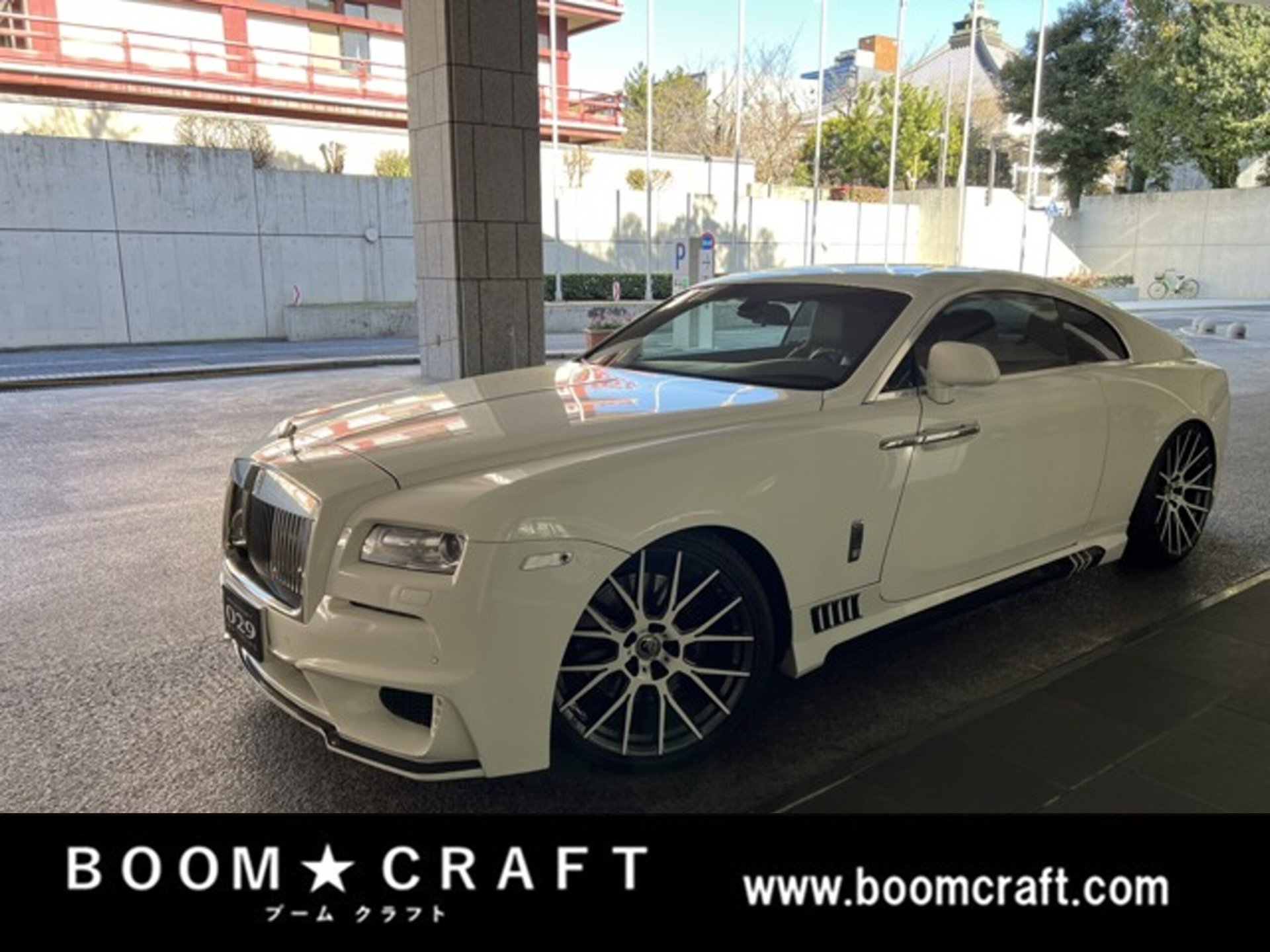 ROLLS ROYCE WRAITH - View 1