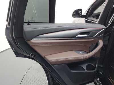 2025 BMW X4 缩略图 15