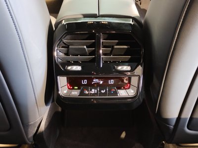 صورة مصغرة 41 لـ 2022 BMW IX