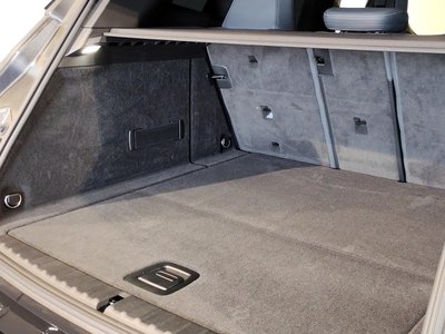 صورة مصغرة 29 لـ 2022 BMW IX