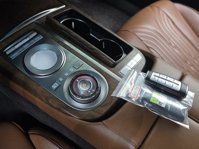 GENESIS G80 (RG3) - 9