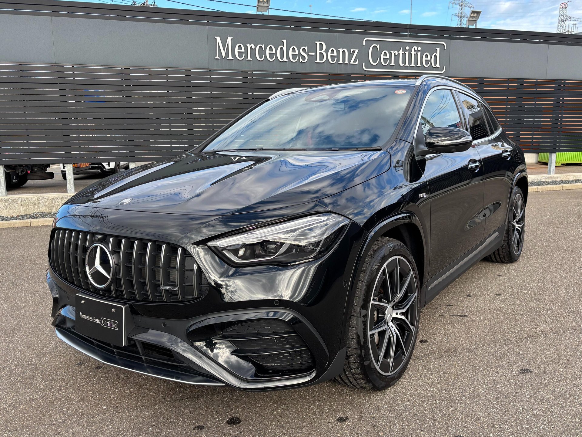 MERCEDES-BENZ GLA AMG - View 1