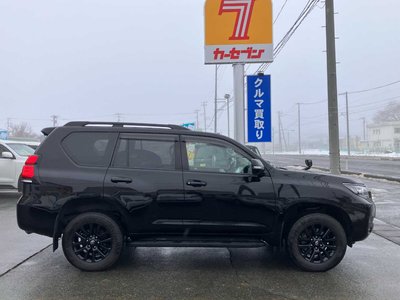 TOYOTA LAND CRUISER PRADO - 6