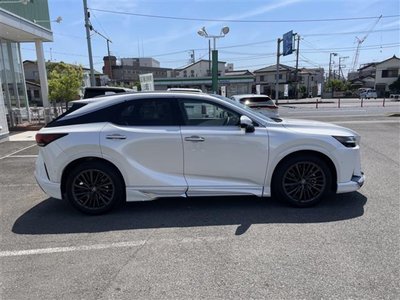 صورة مصغرة 11 لـ 2024 Lexus RX