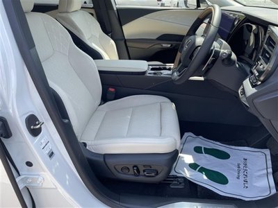 صورة مصغرة 32 لـ 2024 Lexus RX