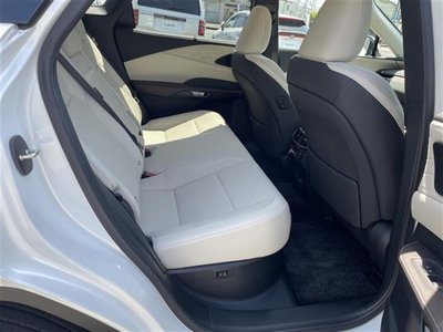 صورة مصغرة 33 لـ 2024 Lexus RX