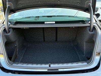 صورة مصغرة 13 لـ 2025 BMW 3 SERIES