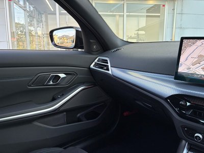 صورة مصغرة 38 لـ 2025 BMW 3 SERIES