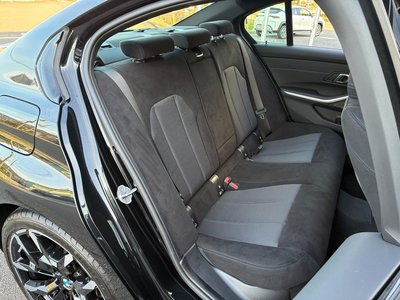 صورة مصغرة 19 لـ 2025 BMW 3 SERIES