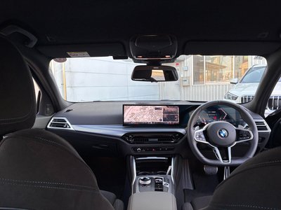 صورة مصغرة 30 لـ 2025 BMW 3 SERIES