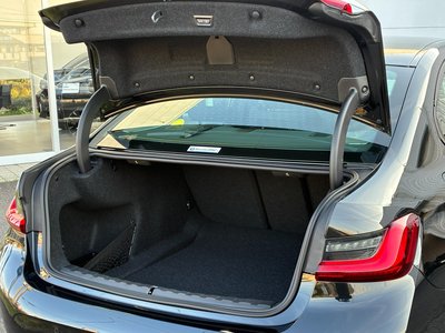 صورة مصغرة 12 لـ 2025 BMW 3 SERIES