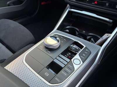 صورة مصغرة 39 لـ 2025 BMW 3 SERIES