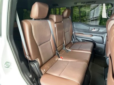 TOYOTA LAND CRUISER 250 - 9