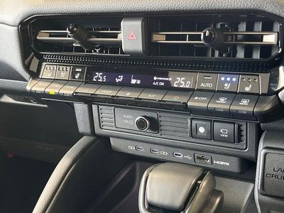 صورة مصغرة 43 لـ 2024 Toyota LAND CRUISER 250