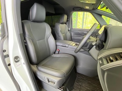 2024 Toyota ALPHARD photo 9