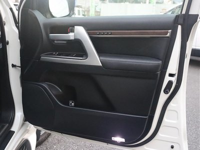 صورة مصغرة 38 لـ 2016 Toyota LAND CRUISER 200