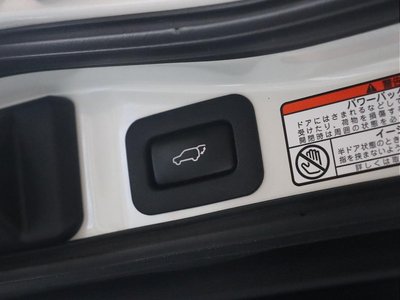 صورة مصغرة 13 لـ 2016 Toyota LAND CRUISER 200