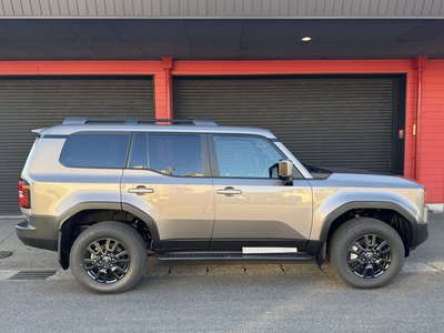 TOYOTA LAND CRUISER 250 - 4