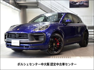 PORSCHE MACAN - 1