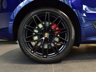 PORSCHE MACAN - 9