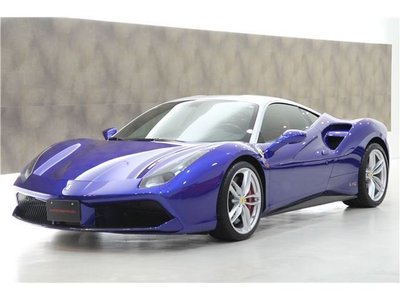 FERRARI 488 - 1