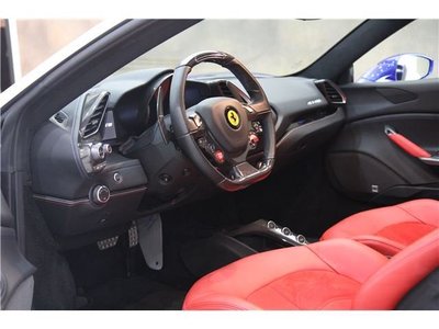 FERRARI 488 - 10