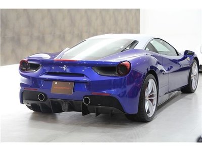 FERRARI 488 - 5
