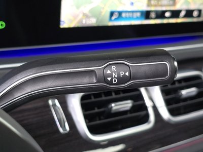 MERCEDES-BENZ GLE - 9