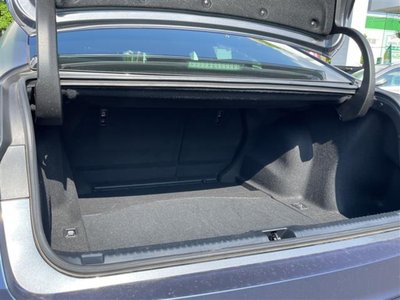 صورة مصغرة 11 لـ 2022 Lexus IS