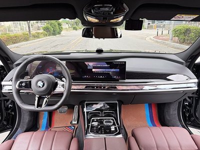 BMW 7 SERIES - 5