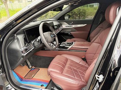 BMW 7 SERIES - 10