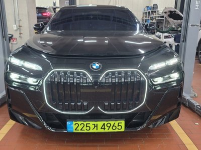BMW 7 SERIES - 1