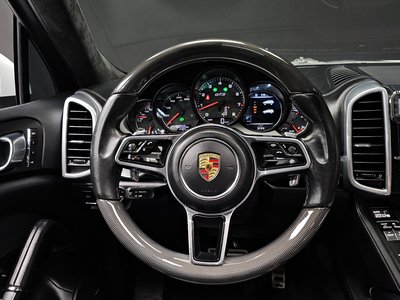 2015 Porsche CAYENNE — миниатюра 13