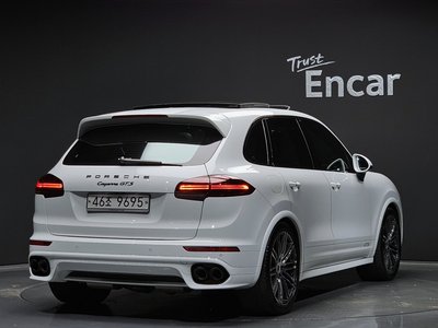 2015 Porsche CAYENNE — фото 3