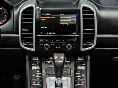 2015 Porsche CAYENNE — миниатюра 14