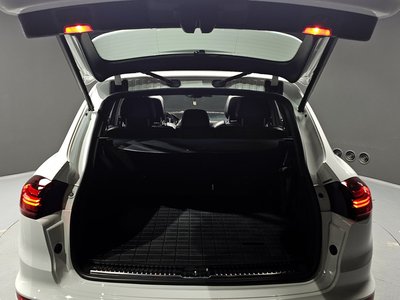 2015 Porsche CAYENNE — миниатюра 20