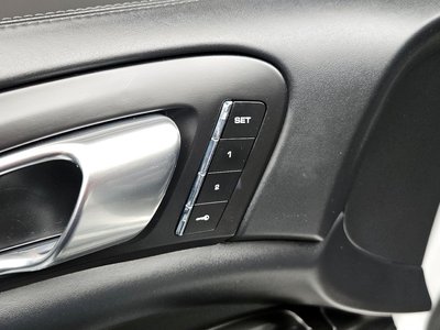 2015 Porsche CAYENNE — миниатюра 17