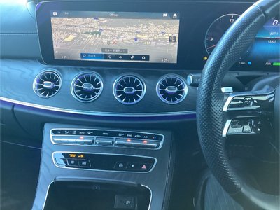 MERCEDES-BENZ E-CLASS COUPE - 9