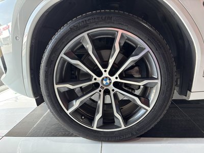 2024 BMW X4 thumbnail 22