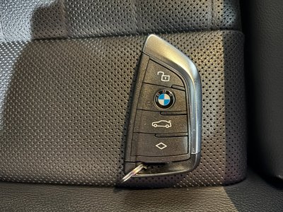 2024 BMW X4 thumbnail 77